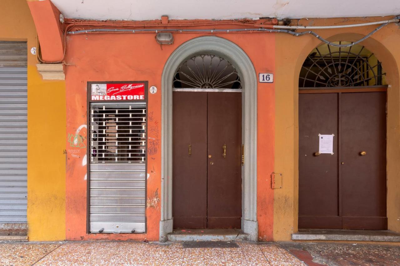 Universita E Centro Storico Mascarella Apartamento